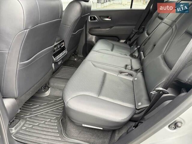 Сірий Тойота Ленд Крузер, об'ємом двигуна 3.3 л та пробігом 31 тис. км за 75000 $, фото 8 на Automoto.ua
