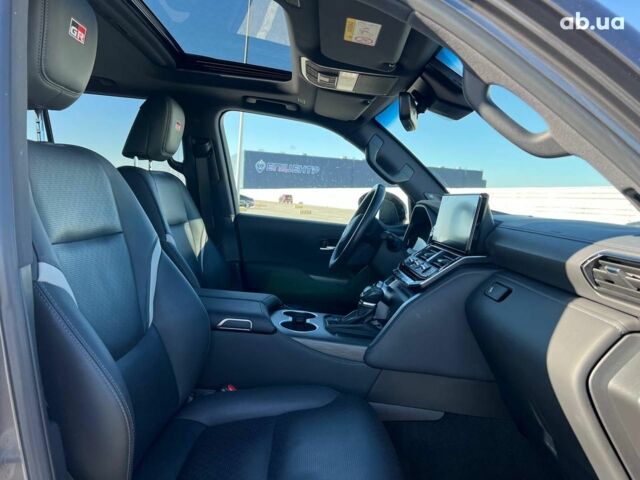 Серый Тойота Ленд Крузер, объемом двигателя 3.3 л и пробегом 32 тыс. км за 83990 $, фото 47 на Automoto.ua