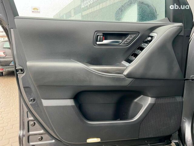 Серый Тойота Ленд Крузер, объемом двигателя 3.3 л и пробегом 61 тыс. км за 80940 $, фото 16 на Automoto.ua