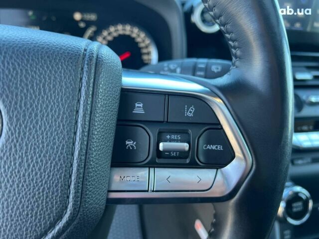 Серый Тойота Ленд Крузер, объемом двигателя 3.3 л и пробегом 32 тыс. км за 83990 $, фото 24 на Automoto.ua