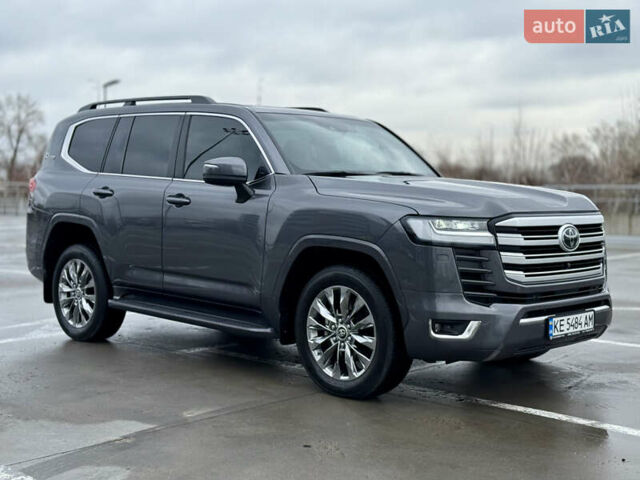 Серый Тойота Ленд Крузер, объемом двигателя 3.35 л и пробегом 25 тыс. км за 82300 $, фото 9 на Automoto.ua
