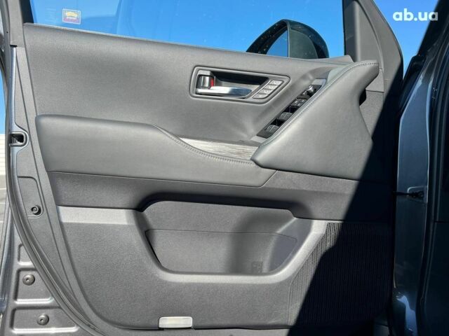 Серый Тойота Ленд Крузер, объемом двигателя 3.3 л и пробегом 32 тыс. км за 83990 $, фото 16 на Automoto.ua