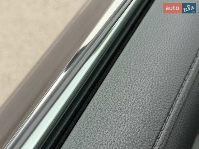 Сірий Тойота Ленд Крузер, об'ємом двигуна 3.3 л та пробігом 89 тис. км за 79900 $, фото 91 на Automoto.ua