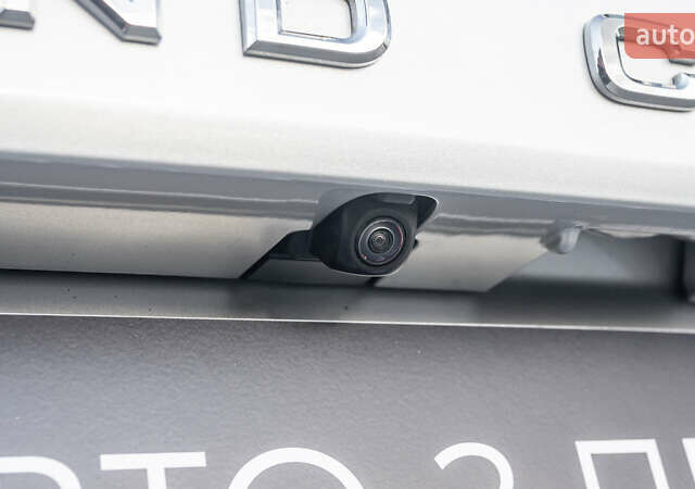 Серый Тойота Ленд Крузер, объемом двигателя 3.3 л и пробегом 68 тыс. км за 78871 $, фото 34 на Automoto.ua