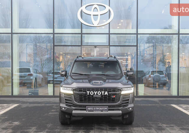 Сірий Тойота Ленд Крузер, об'ємом двигуна 3.45 л та пробігом 34 тис. км за 78220 $, фото 4 на Automoto.ua