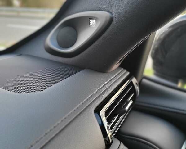 Серый Тойота Ленд Крузер, объемом двигателя 3.3 л и пробегом 31 тыс. км за 84500 $, фото 26 на Automoto.ua