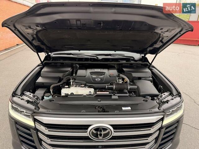 Сірий Тойота Ленд Крузер, об'ємом двигуна 3.3 л та пробігом 89 тис. км за 79900 $, фото 82 на Automoto.ua