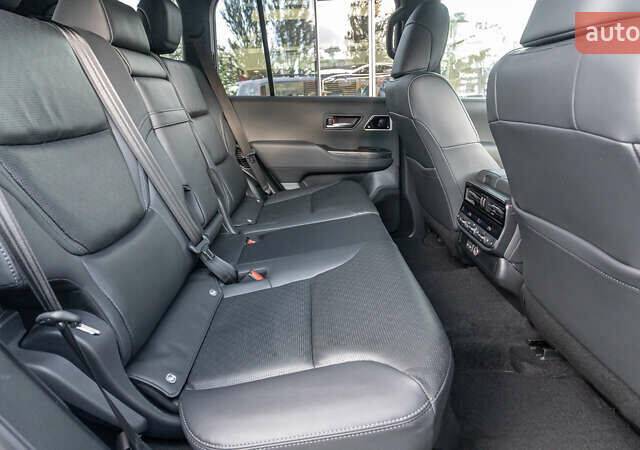 Серый Тойота Ленд Крузер, объемом двигателя 3.3 л и пробегом 68 тыс. км за 78871 $, фото 6 на Automoto.ua