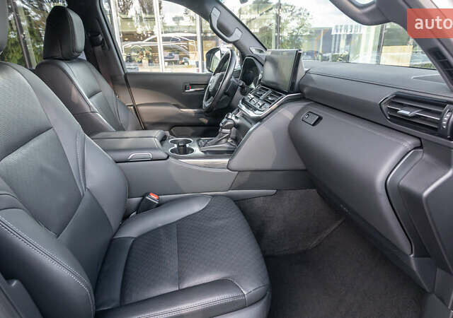 Серый Тойота Ленд Крузер, объемом двигателя 3.3 л и пробегом 68 тыс. км за 78871 $, фото 5 на Automoto.ua