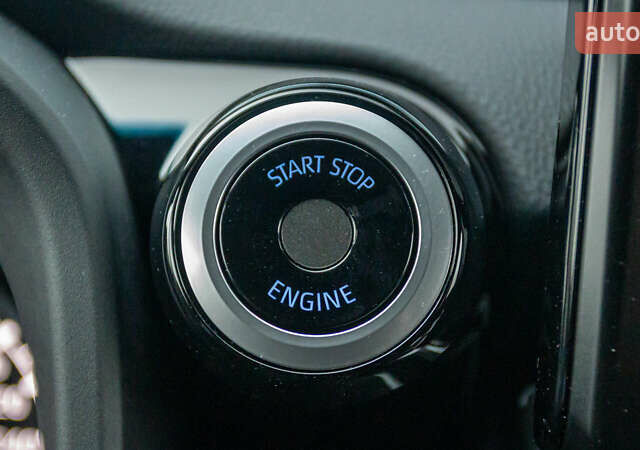 Сірий Тойота Ленд Крузер, об'ємом двигуна 3.45 л та пробігом 34 тис. км за 78220 $, фото 31 на Automoto.ua