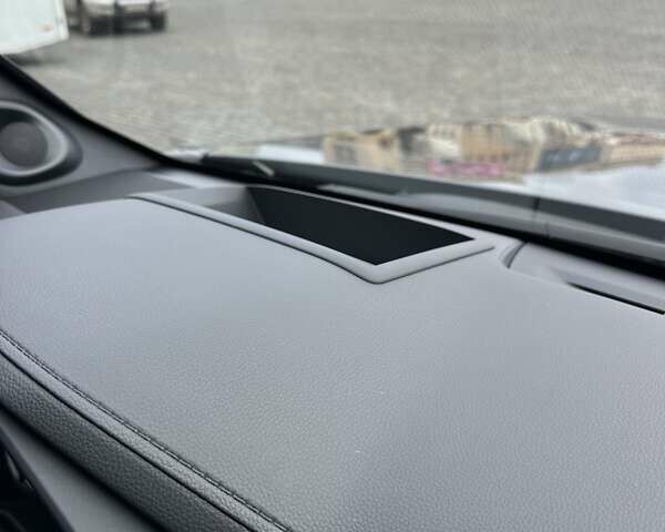 Серый Тойота Ленд Крузер, объемом двигателя 3.35 л и пробегом 28 тыс. км за 83999 $, фото 36 на Automoto.ua