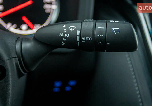 Сірий Тойота Ленд Крузер, об'ємом двигуна 3.45 л та пробігом 34 тис. км за 78220 $, фото 27 на Automoto.ua