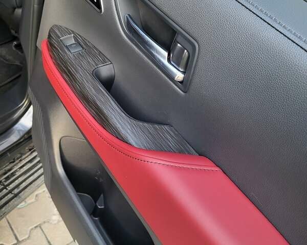 Серый Тойота Ленд Крузер, объемом двигателя 3.3 л и пробегом 31 тыс. км за 84500 $, фото 5 на Automoto.ua