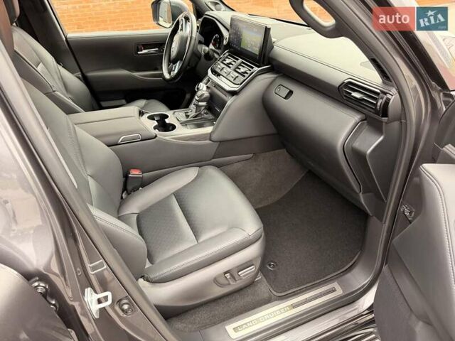 Сірий Тойота Ленд Крузер, об'ємом двигуна 3.3 л та пробігом 89 тис. км за 79900 $, фото 27 на Automoto.ua