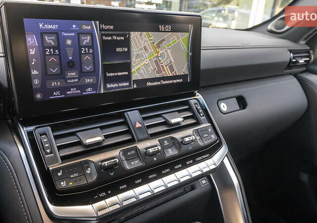 Серый Тойота Ленд Крузер, объемом двигателя 3.3 л и пробегом 68 тыс. км за 78871 $, фото 17 на Automoto.ua