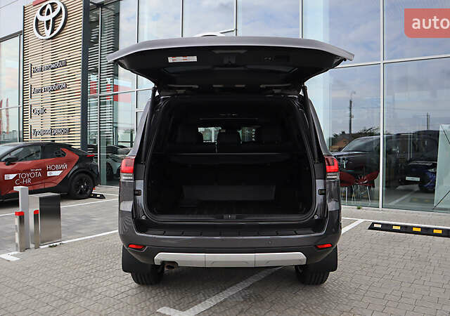 Серый Тойота Ленд Крузер, объемом двигателя 3.35 л и пробегом 177 тыс. км за 74600 $, фото 9 на Automoto.ua