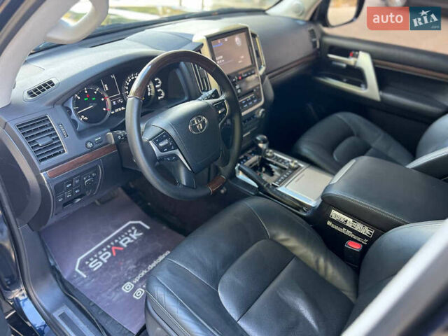 Синий Тойота Ленд Крузер, объемом двигателя 4.46 л и пробегом 230 тыс. км за 43500 $, фото 16 на Automoto.ua