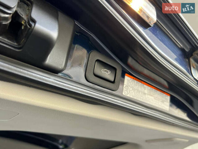 Синий Тойота Ленд Крузер, объемом двигателя 4.46 л и пробегом 230 тыс. км за 43500 $, фото 20 на Automoto.ua