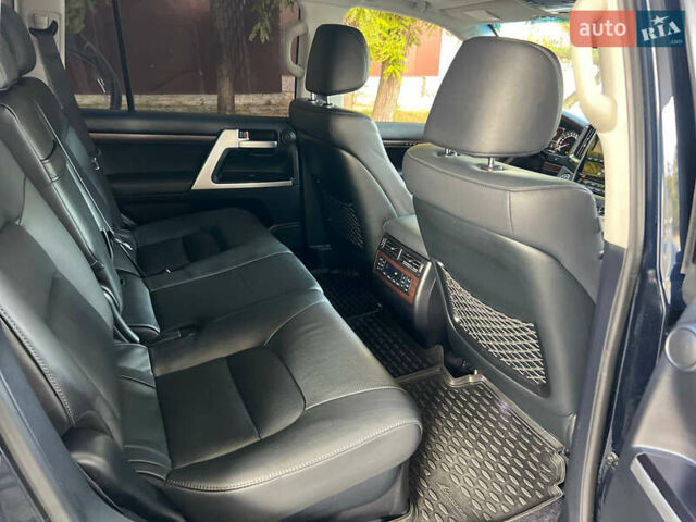 Синий Тойота Ленд Крузер, объемом двигателя 4.46 л и пробегом 230 тыс. км за 43500 $, фото 22 на Automoto.ua