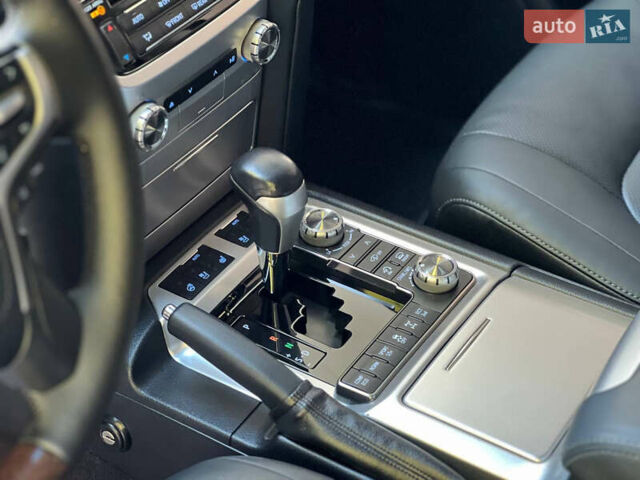 Синий Тойота Ленд Крузер, объемом двигателя 4.46 л и пробегом 230 тыс. км за 43500 $, фото 17 на Automoto.ua