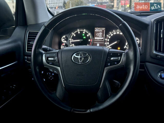 Синій Тойота Ленд Крузер, об'ємом двигуна 4.61 л та пробігом 140 тис. км за 48500 $, фото 21 на Automoto.ua