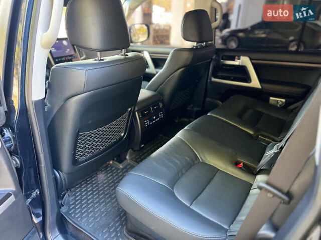 Синий Тойота Ленд Крузер, объемом двигателя 4.46 л и пробегом 230 тыс. км за 43500 $, фото 19 на Automoto.ua