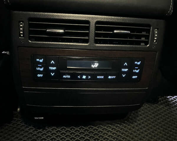 Синий Тойота Ленд Крузер, объемом двигателя 4.46 л и пробегом 183 тыс. км за 53500 $, фото 13 на Automoto.ua