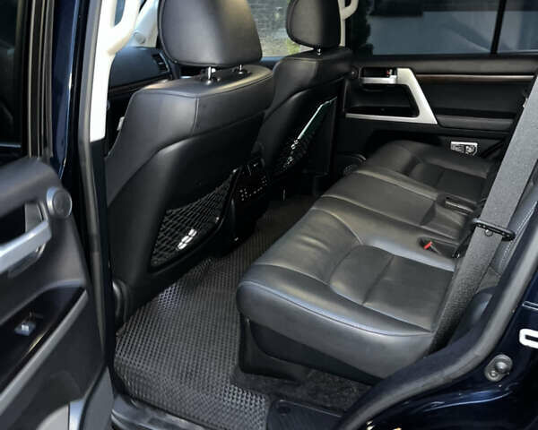 Синий Тойота Ленд Крузер, объемом двигателя 4.46 л и пробегом 183 тыс. км за 53500 $, фото 12 на Automoto.ua