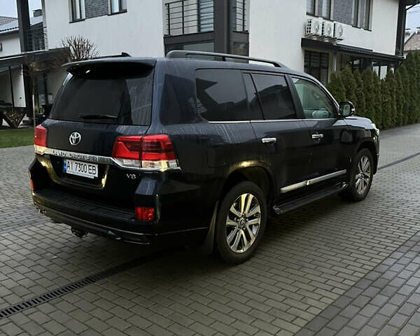 Синий Тойота Ленд Крузер, объемом двигателя 4.46 л и пробегом 183 тыс. км за 53500 $, фото 3 на Automoto.ua