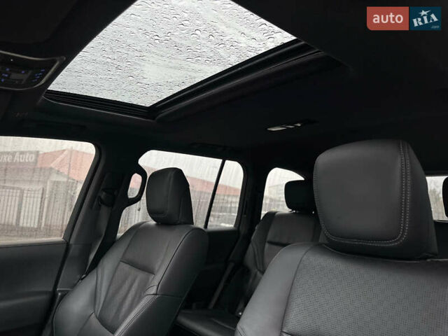 Синій Тойота Ленд Крузер, об'ємом двигуна 3.35 л та пробігом 55 тис. км за 73800 $, фото 30 на Automoto.ua