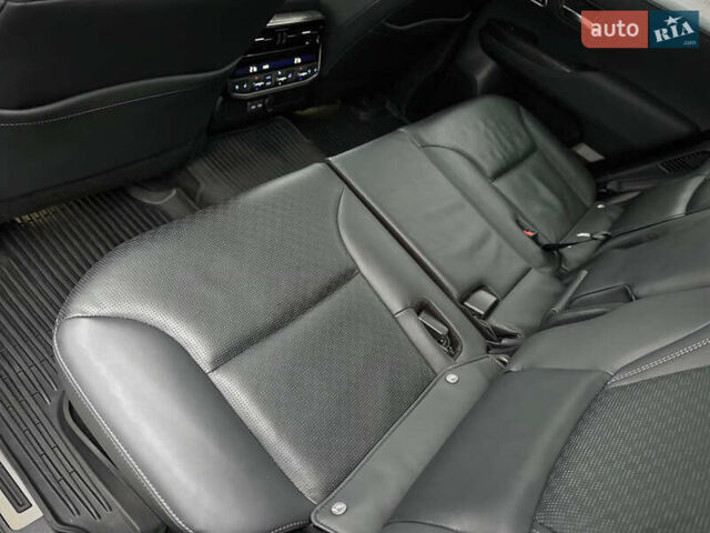 Синій Тойота Ленд Крузер, об'ємом двигуна 3.35 л та пробігом 55 тис. км за 73800 $, фото 37 на Automoto.ua