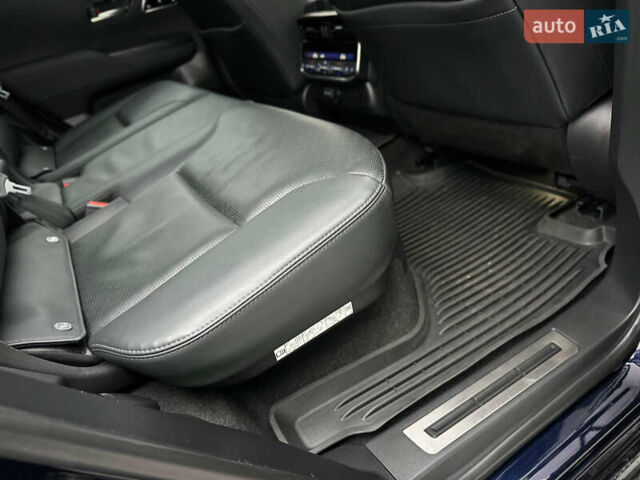 Синій Тойота Ленд Крузер, об'ємом двигуна 3.35 л та пробігом 55 тис. км за 73800 $, фото 53 на Automoto.ua