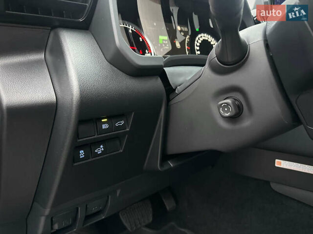 Синій Тойота Ленд Крузер, об'ємом двигуна 3.35 л та пробігом 55 тис. км за 73800 $, фото 28 на Automoto.ua