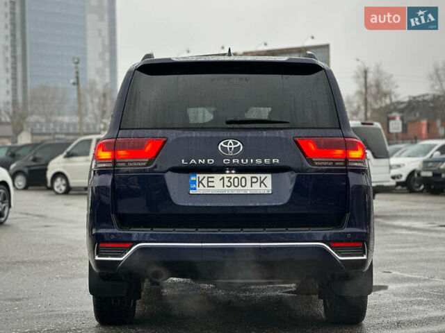 Синій Тойота Ленд Крузер, об'ємом двигуна 3.35 л та пробігом 55 тис. км за 73800 $, фото 5 на Automoto.ua