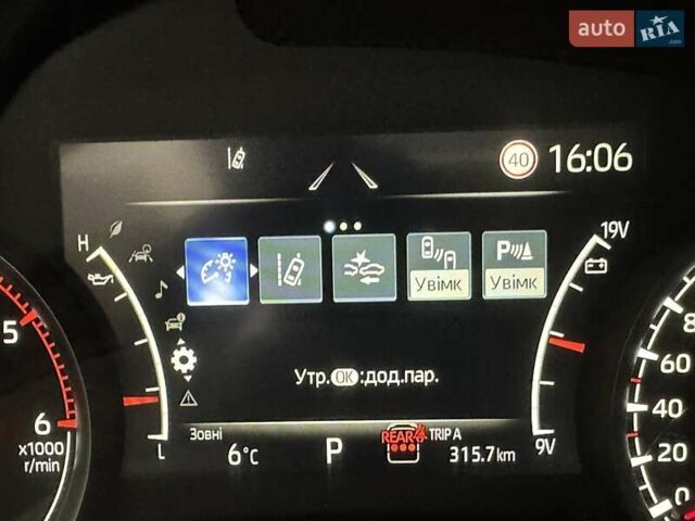 Синій Тойота Ленд Крузер, об'ємом двигуна 3.3 л та пробігом 50 тис. км за 79500 $, фото 51 на Automoto.ua