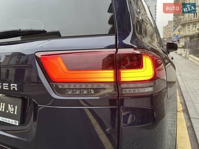 Синій Тойота Ленд Крузер, об'ємом двигуна 3.3 л та пробігом 50 тис. км за 79500 $, фото 28 на Automoto.ua