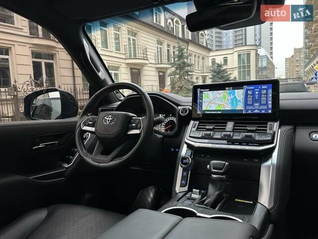Синій Тойота Ленд Крузер, об'ємом двигуна 3.3 л та пробігом 50 тис. км за 79500 $, фото 79 на Automoto.ua