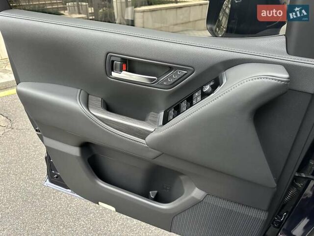 Синій Тойота Ленд Крузер, об'ємом двигуна 3.3 л та пробігом 50 тис. км за 79500 $, фото 37 на Automoto.ua