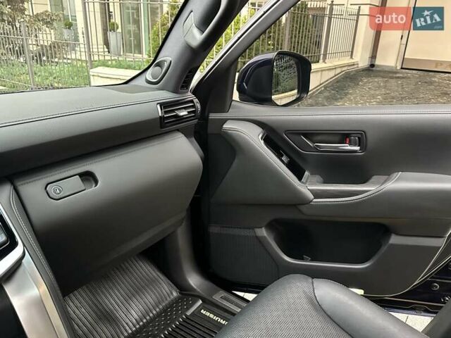 Синій Тойота Ленд Крузер, об'ємом двигуна 3.3 л та пробігом 50 тис. км за 79500 $, фото 65 на Automoto.ua