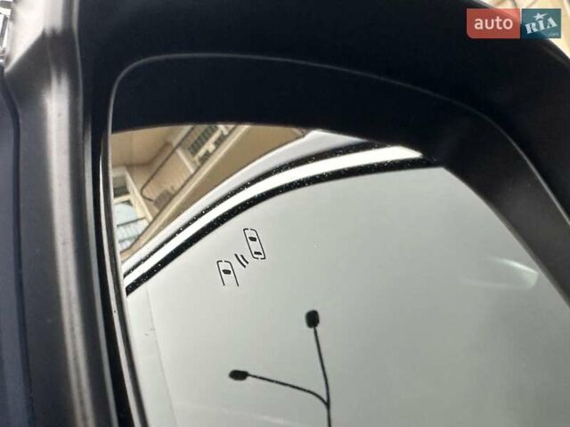 Синій Тойота Ленд Крузер, об'ємом двигуна 3.3 л та пробігом 50 тис. км за 79500 $, фото 25 на Automoto.ua