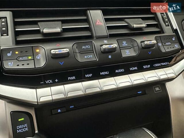 Синій Тойота Ленд Крузер, об'ємом двигуна 3.3 л та пробігом 50 тис. км за 79500 $, фото 62 на Automoto.ua