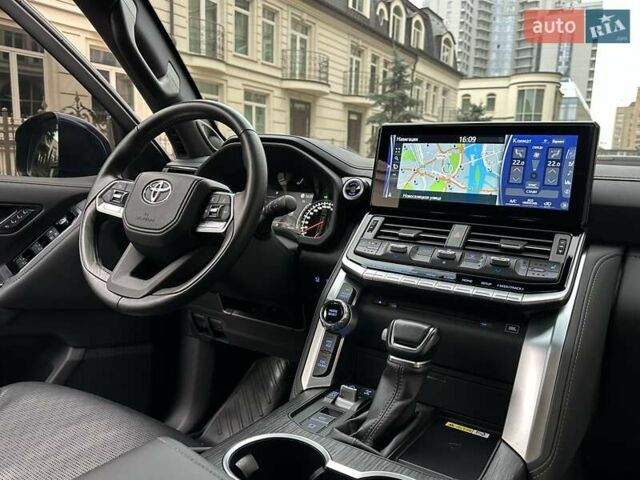 Синій Тойота Ленд Крузер, об'ємом двигуна 3.3 л та пробігом 50 тис. км за 79500 $, фото 70 на Automoto.ua