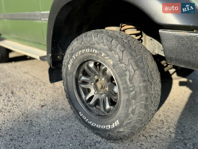 Зеленый Тойота Ленд Крузер, объемом двигателя 4.5 л и пробегом 400 тыс. км за 10500 $, фото 7 на Automoto.ua