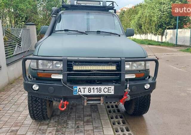 Зелений Тойота Ленд Крузер, об'ємом двигуна 4.5 л та пробігом 400 тис. км за 19500 $, фото 2 на Automoto.ua