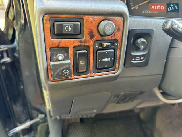 Зеленый Тойота Ленд Крузер, объемом двигателя 4.5 л и пробегом 400 тыс. км за 10500 $, фото 15 на Automoto.ua