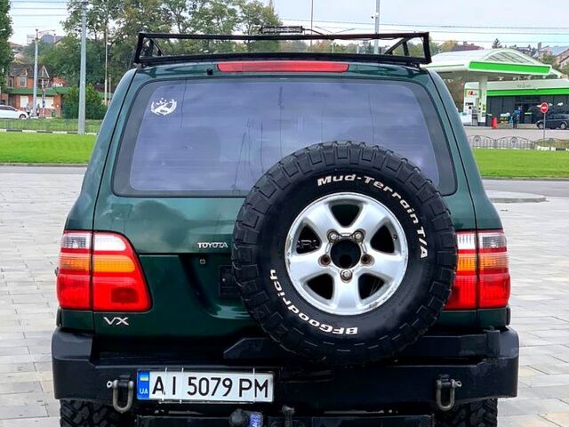 Зеленый Тойота Ленд Крузер, объемом двигателя 4.2 л и пробегом 350 тыс. км за 14600 $, фото 1 на Automoto.ua