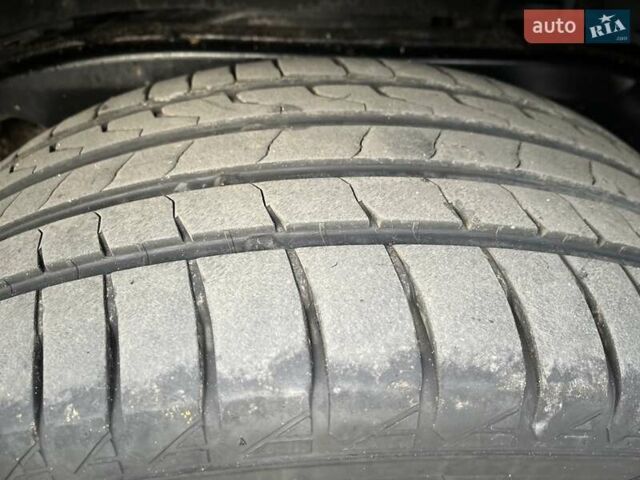 Зеленый Тойота Ленд Крузер, объемом двигателя 4.5 л и пробегом 235 тыс. км за 23500 $, фото 29 на Automoto.ua