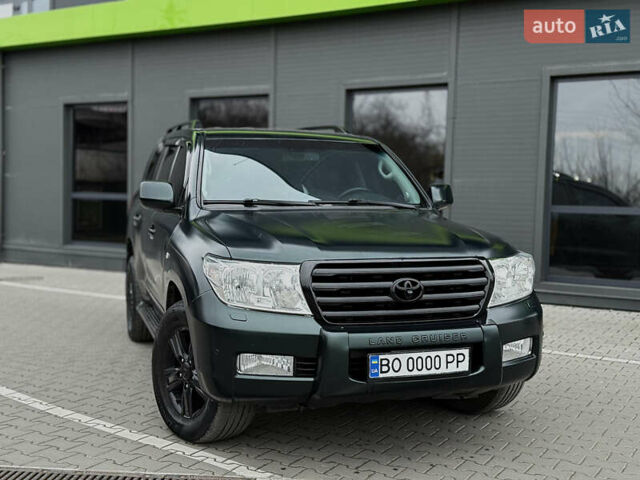 Зеленый Тойота Ленд Крузер, объемом двигателя 4.5 л и пробегом 267 тыс. км за 22999 $, фото 1 на Automoto.ua