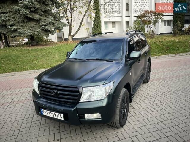 Зеленый Тойота Ленд Крузер, объемом двигателя 4.5 л и пробегом 235 тыс. км за 23500 $, фото 5 на Automoto.ua