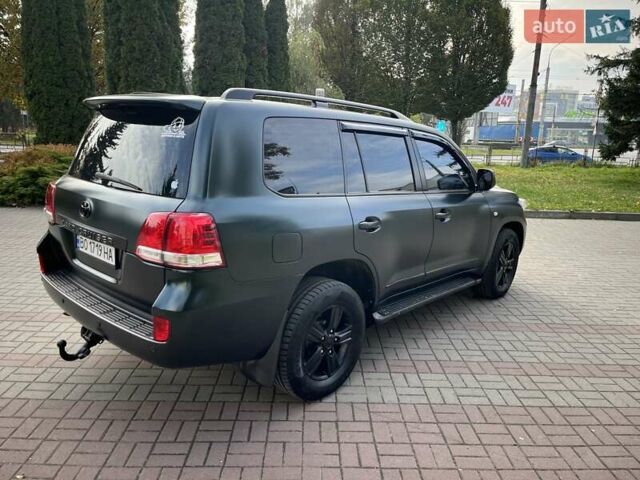 Зеленый Тойота Ленд Крузер, объемом двигателя 4.5 л и пробегом 235 тыс. км за 23500 $, фото 13 на Automoto.ua